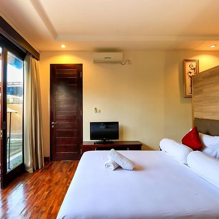 Villa Gayatri Seminyak Buitenkant foto