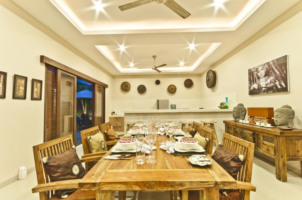 Villa Gayatri Seminyak Kamer foto