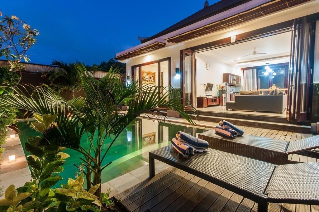 Villa Gayatri Seminyak Buitenkant foto