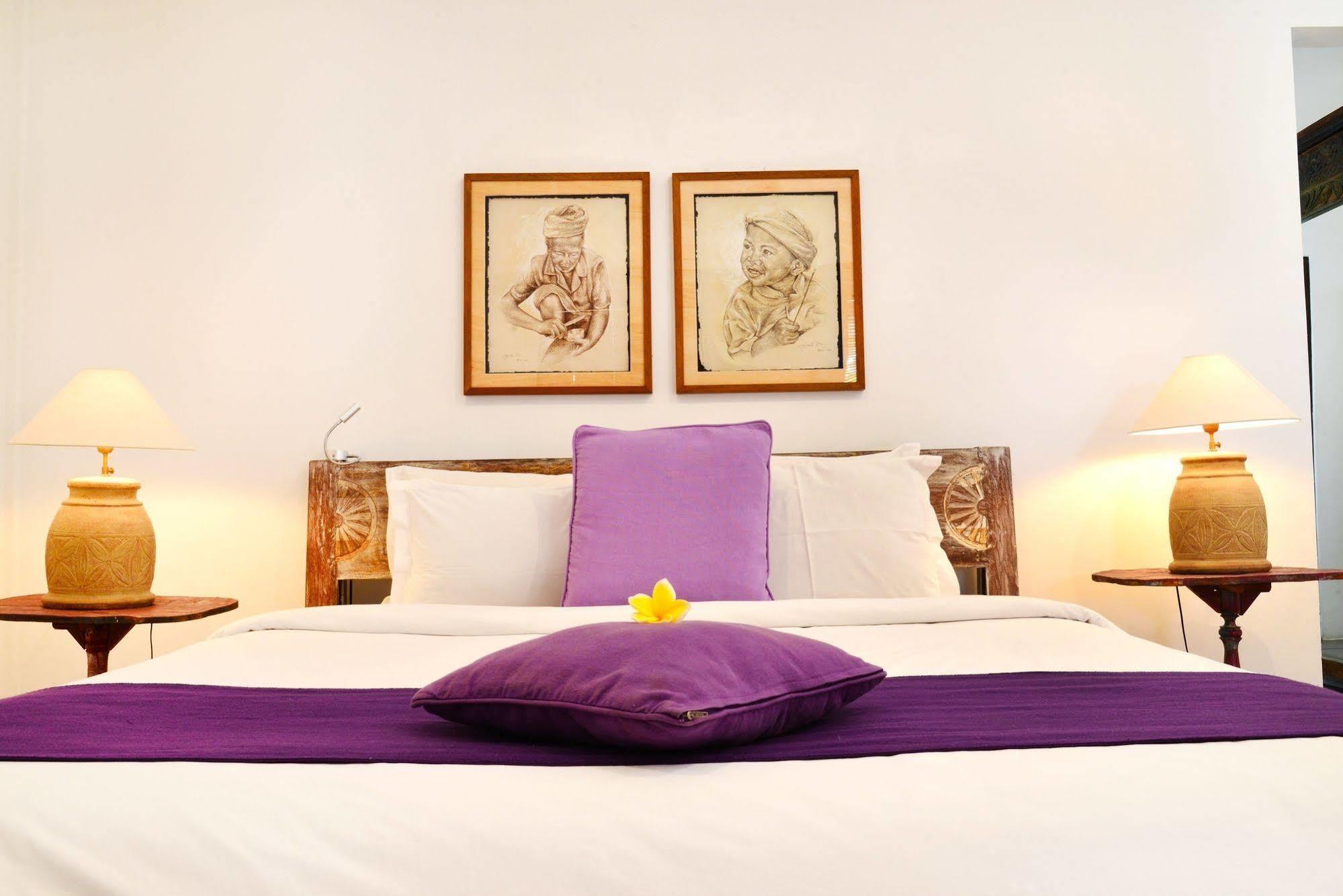 Villa Gayatri Seminyak Buitenkant foto